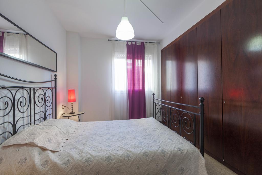 Apartment Sagrada Familia Barselona Oda fotoğraf